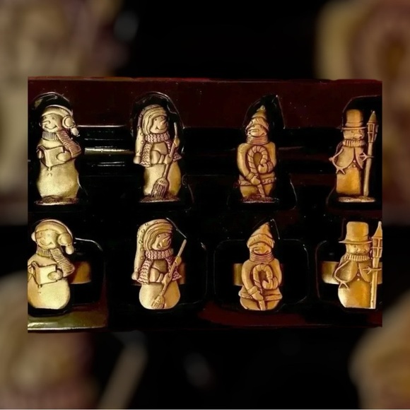 Vintage-New in Box Set of 8 Belk Pewter Christmas Napkin & Place Card Holders - Picture 3 of 14